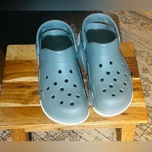 Crocs Unisex Bubble Crush Clogs - Color- Pond